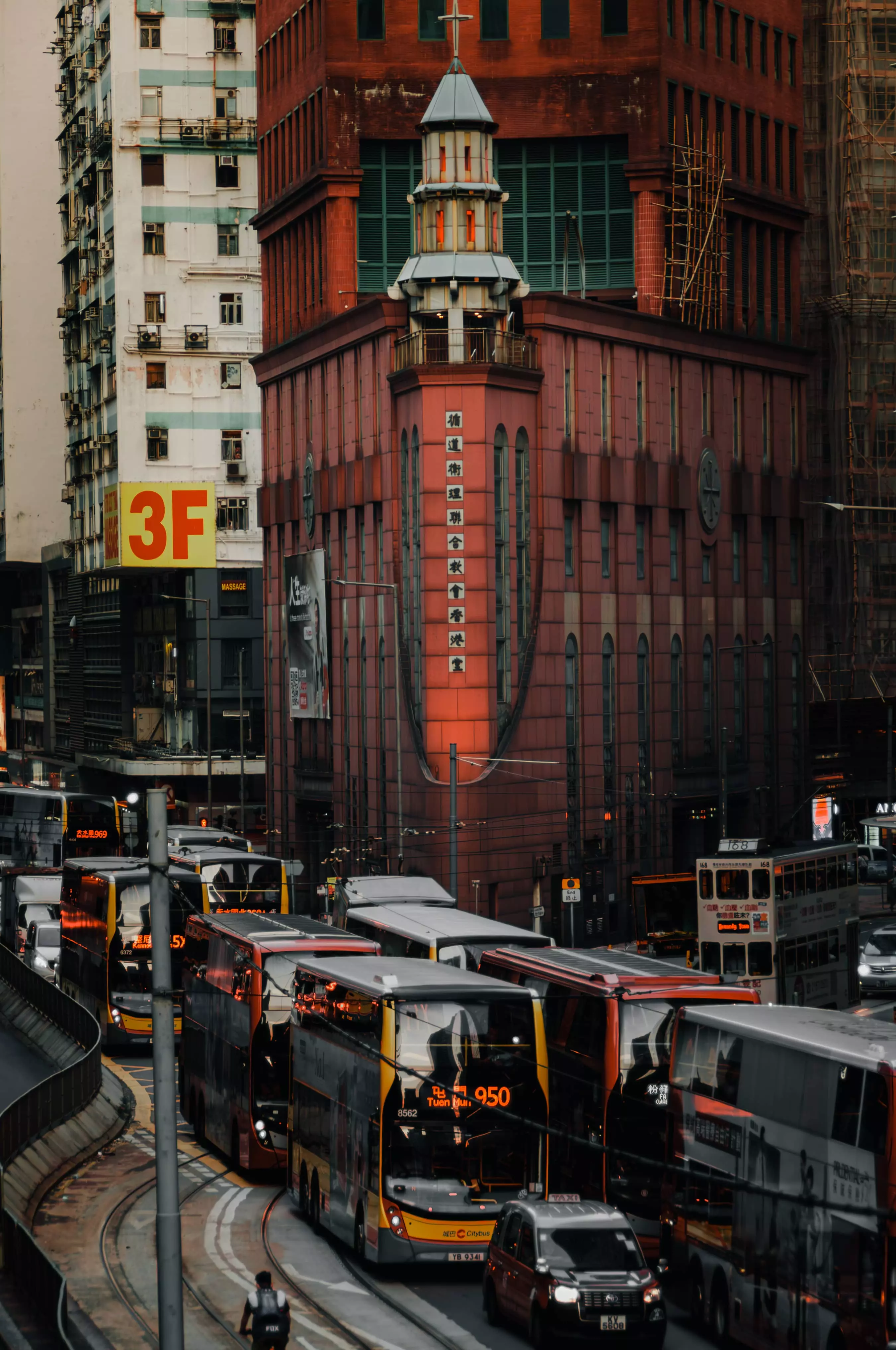 香港金钟军器厂街天桥
